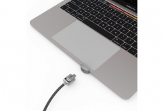 Universal Ledge Macbook Pro UNVMBPRLDG01KL